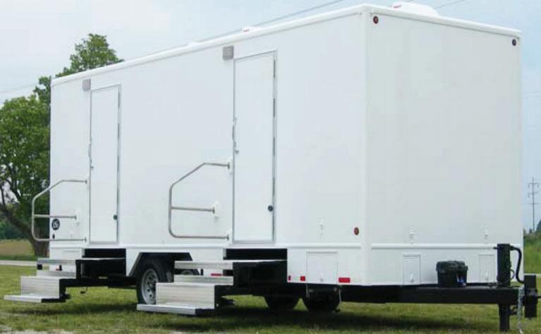 8 Stall Exterior Shower Trailer