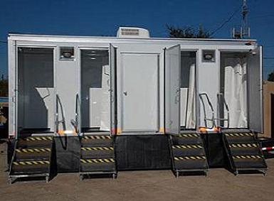 Shower-Restroom Trailer